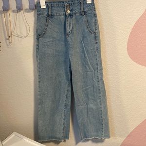 Wide leg light wash jeans from Stradivarius